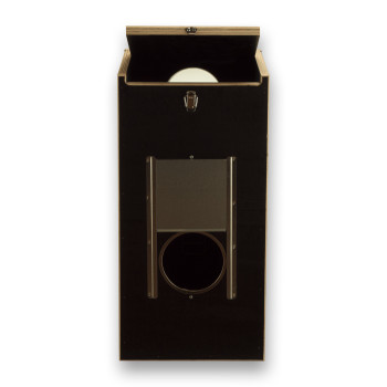 Basic wooden nest box for Amazon Parrots