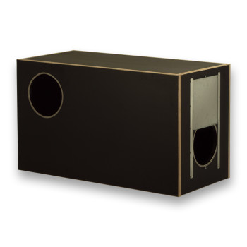 Basic wooden nest box for Macaws
