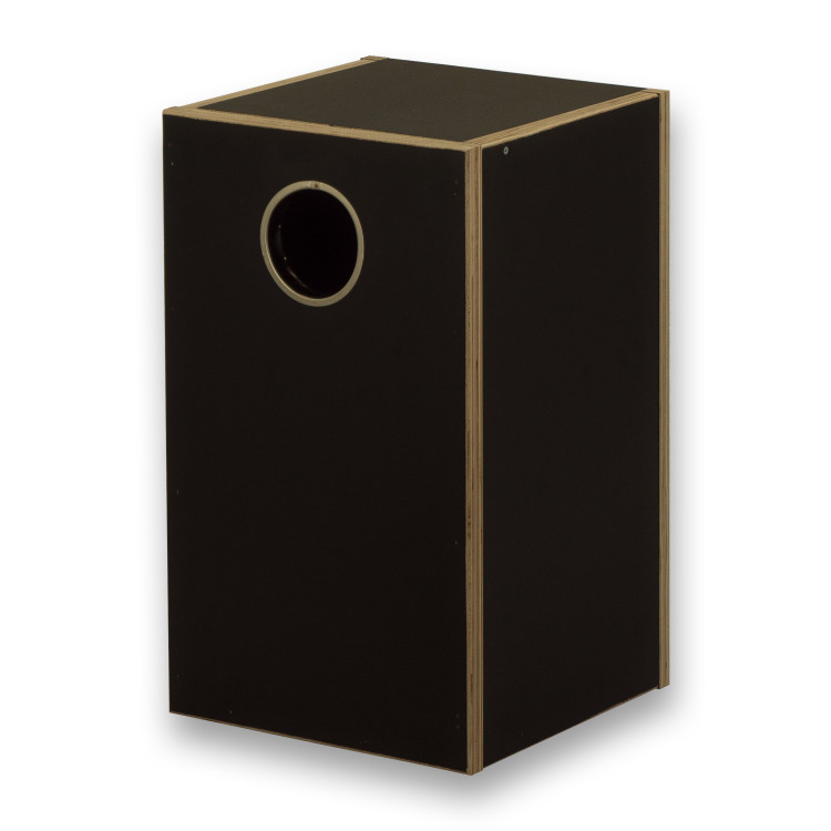 Basic wooden nest box for Aratingas