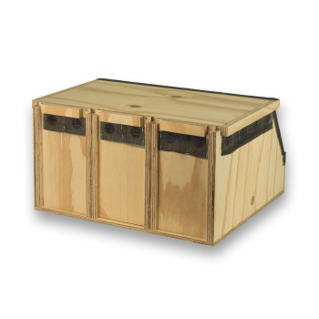 Air Export Calm 3-compartment wooden transport carrier box for Parrots